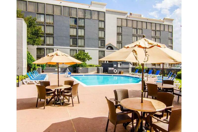 Hotel Comfort & East Plano