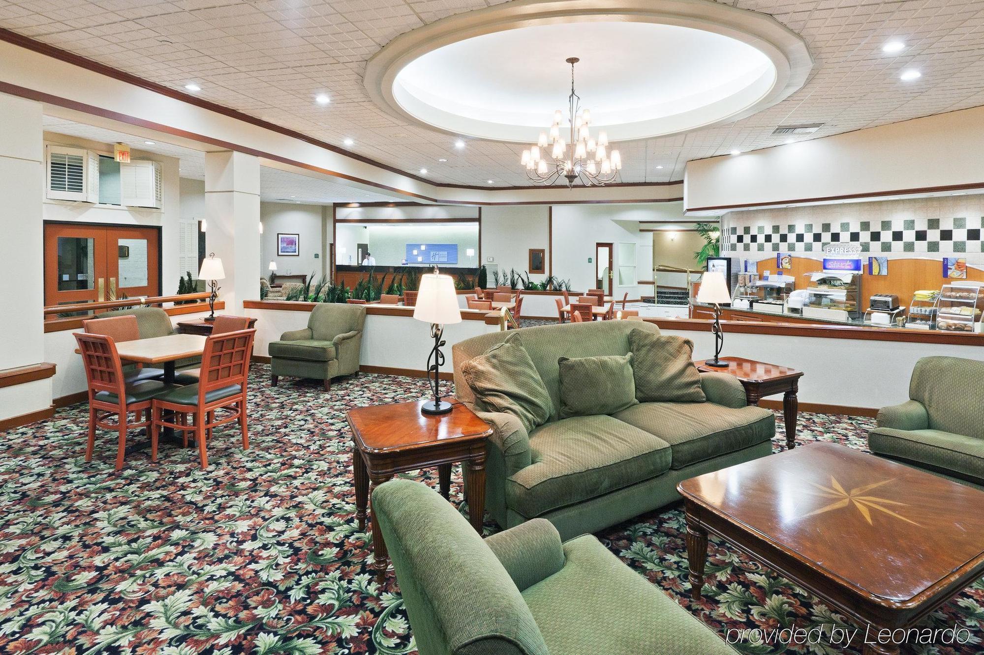 Comfort & East Hotel Plano